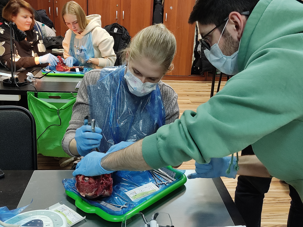 Атравматичное удаление зубов и методики наложения швов. Программа Камиля Наильевича Хабиева