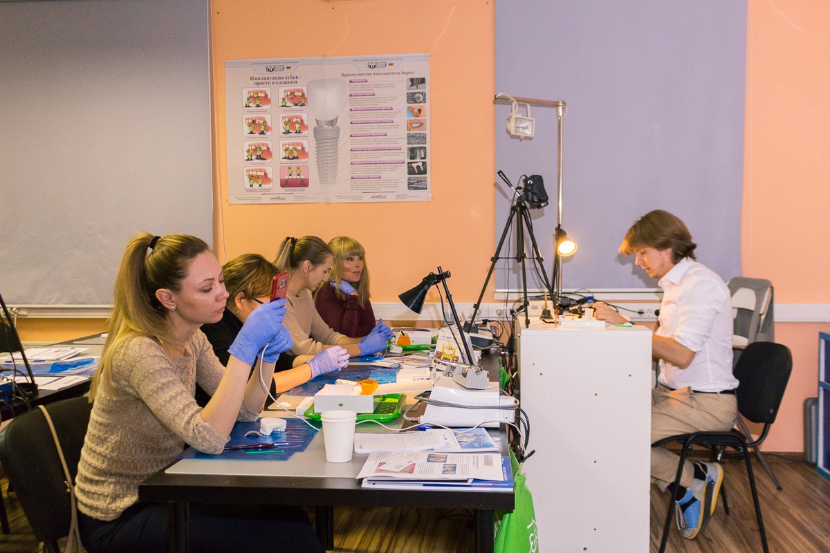 Два дня, два лектора, 40 тем и реставрация на пациенте.