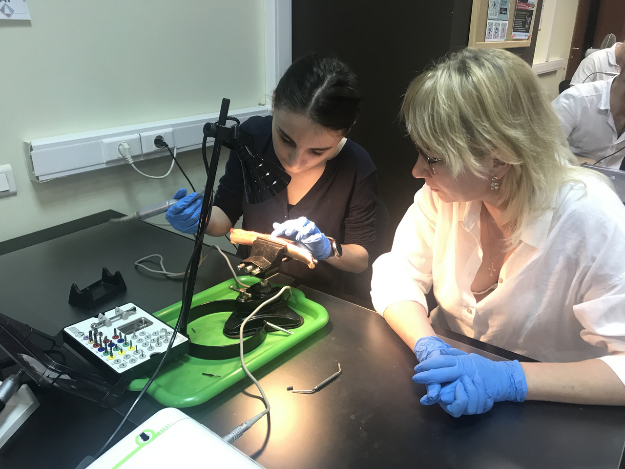 Пост-релиз: базовый курс по имплантации