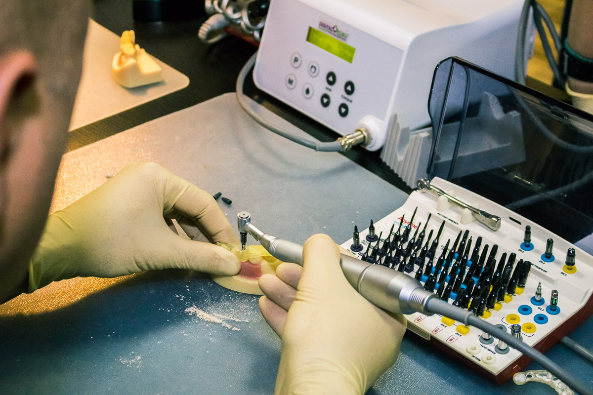 Прогнозируемая имплантация. Технология R2GATE