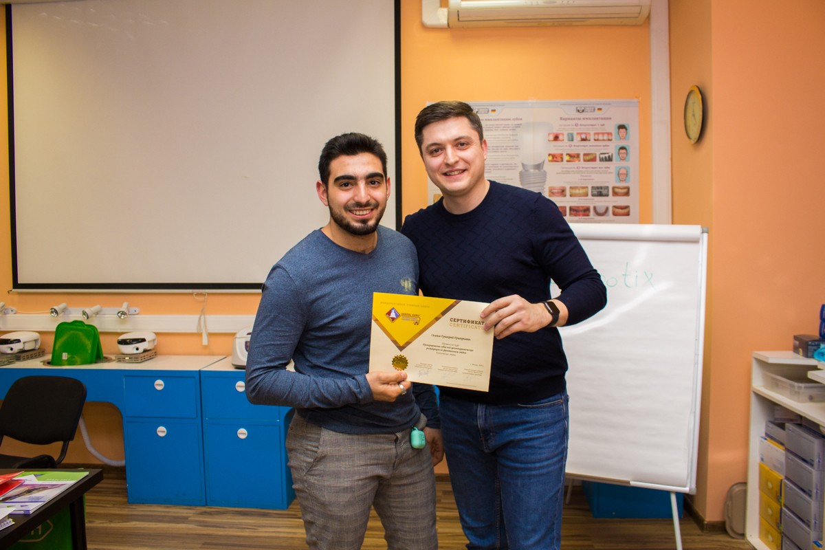 Препарирование зубов под цельнокерамические реставрации во фронтальном отделе, 26 февраля 2020г.