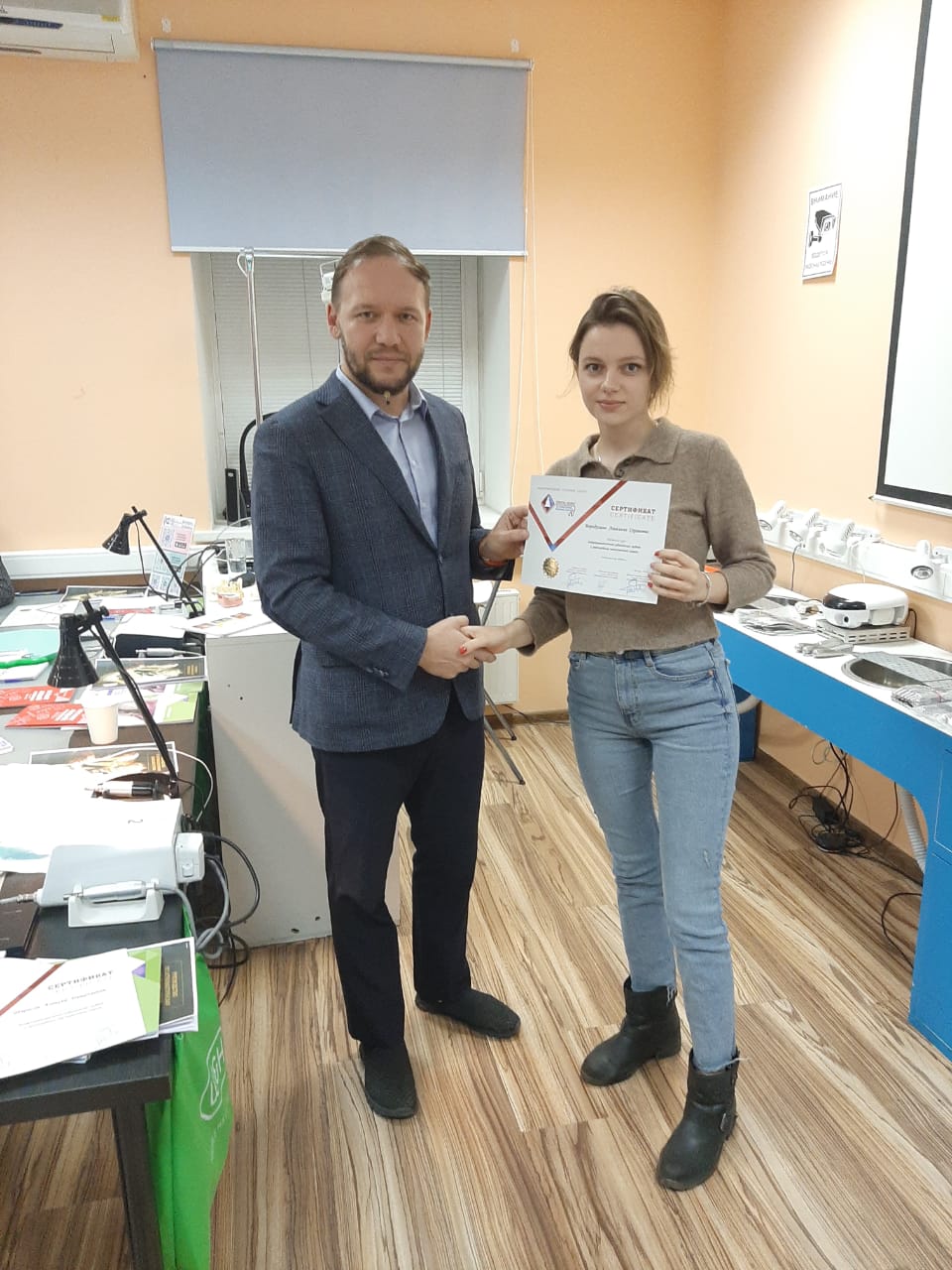 Атравматичное удаление зубов и методики наложения швов. Пост-релиз 11.12.20