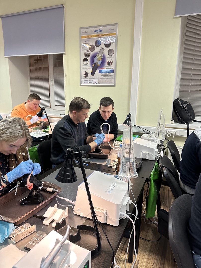 Продвинутый курс по имплантации. Костная пластика и синус-лифтинг