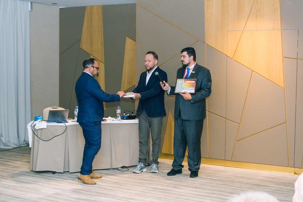 Большой Московский Имплантологический Конгресс с Ховардом Глюкманом 17 октября