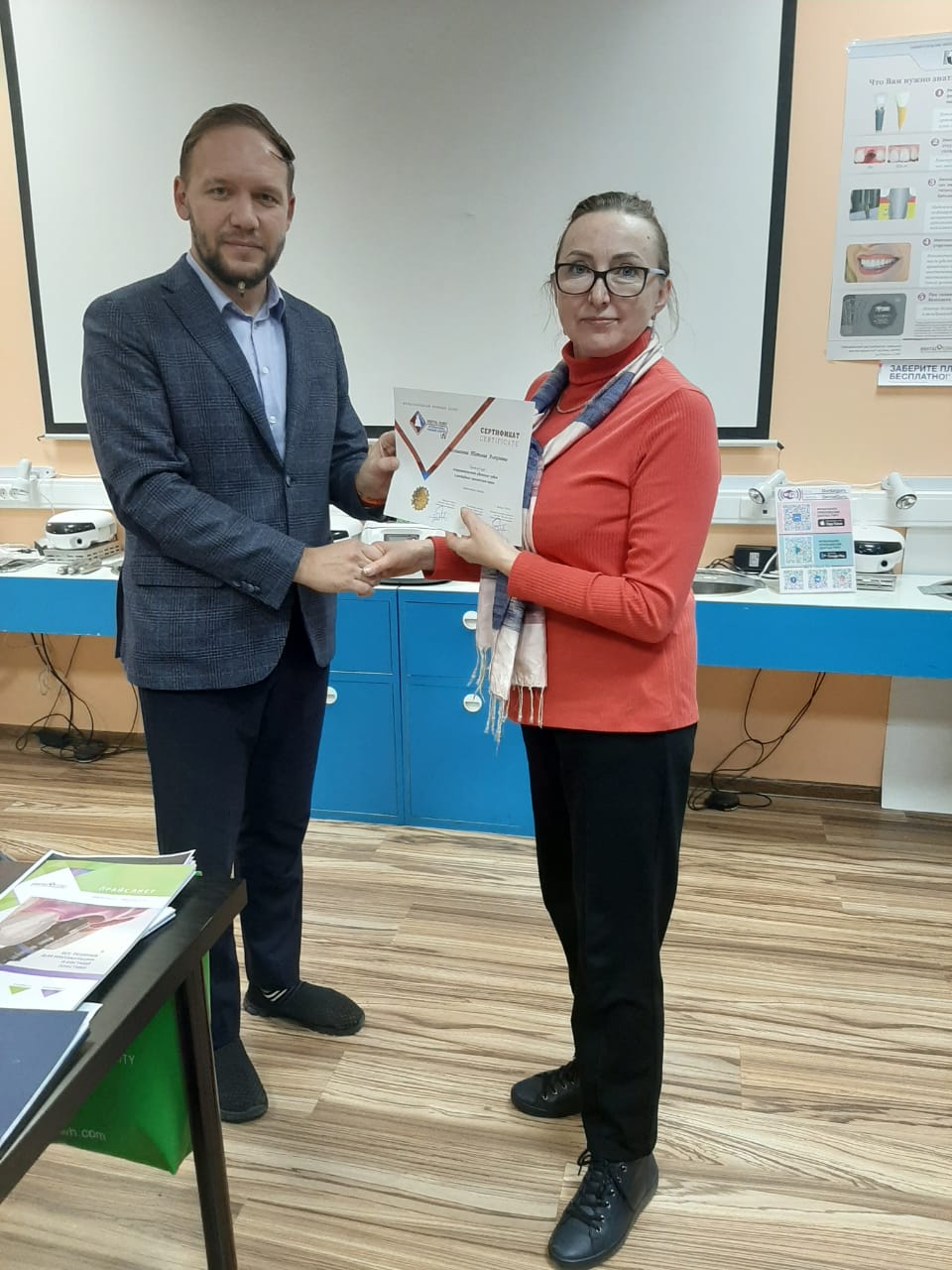 Атравматичное удаление зубов и методики наложения швов. Пост-релиз 11.12.20