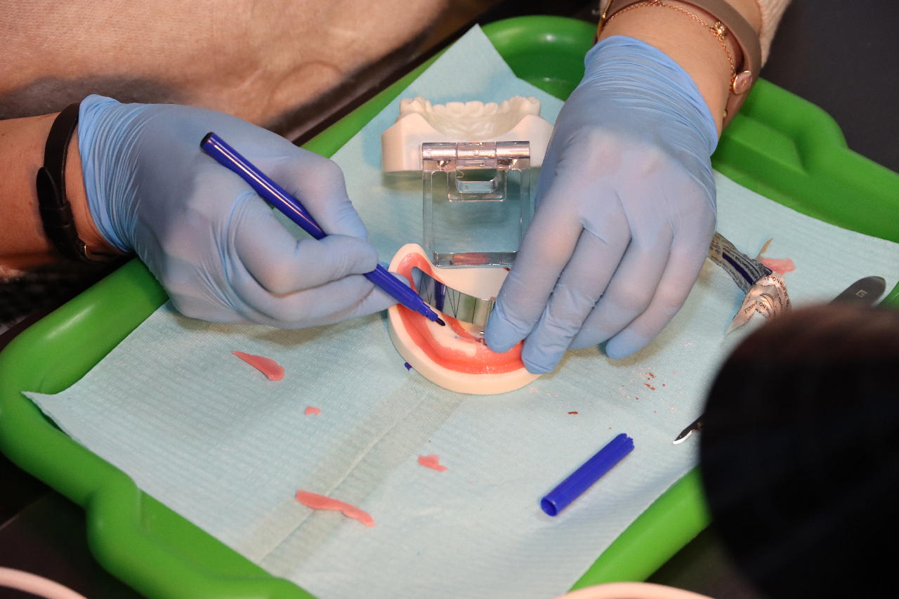 Экспертный курс по тотальной имплантации и протезированию при полном отсутствии зубов