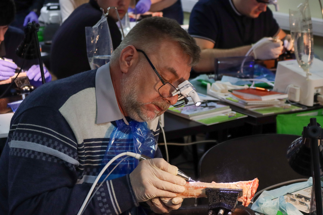 Продвинутый курс по имплантации. Костная пластика и синус-лифтинг