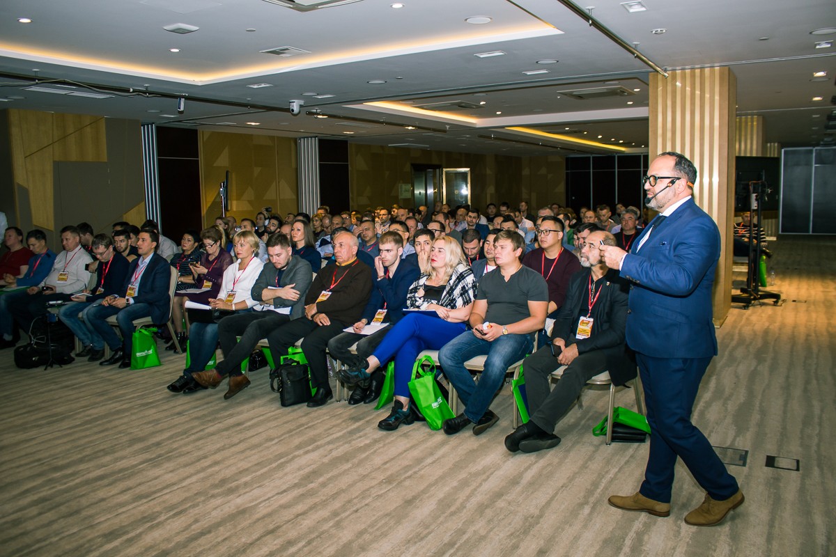Большой Московский Имплантологический Конгресс с Ховардом Глюкманом 17 октября