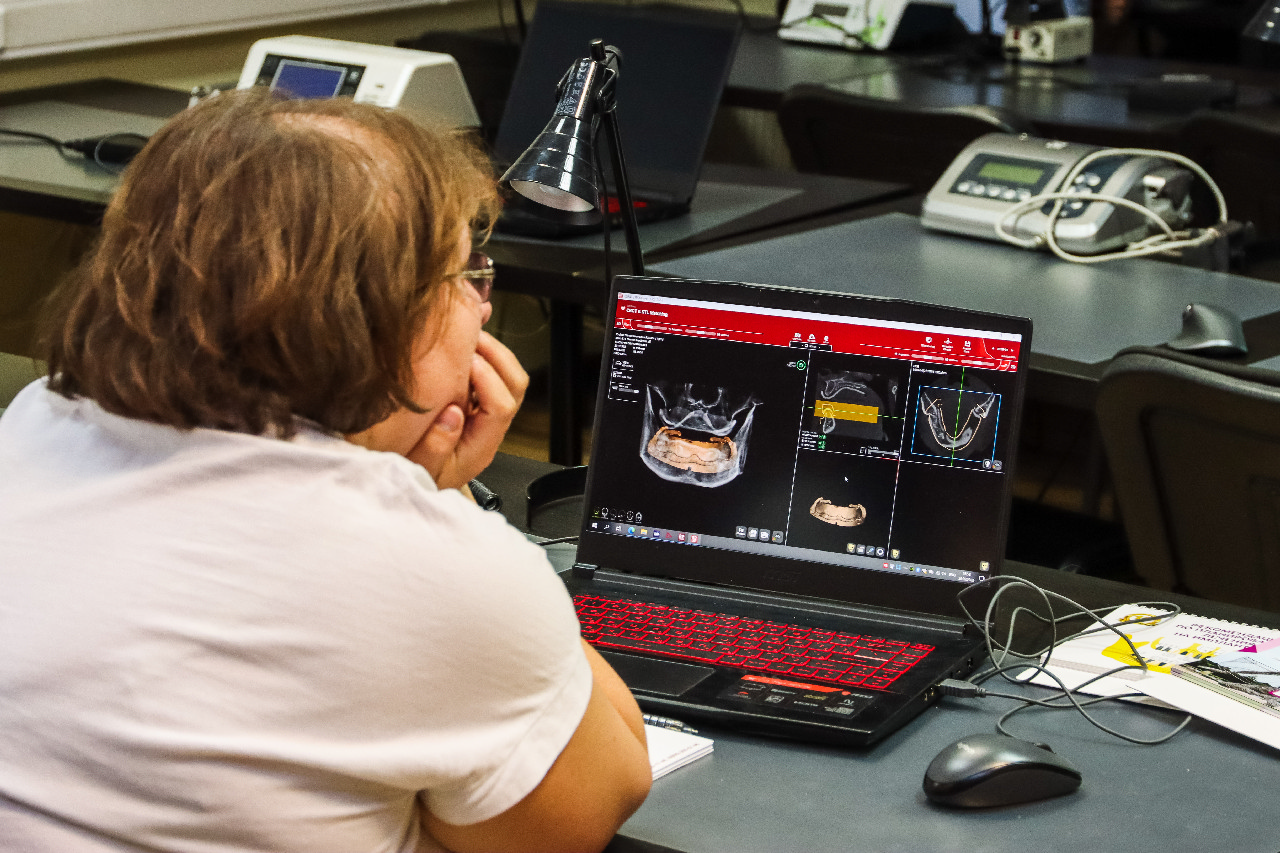 Продвинутый курс R2Gate+ExoCAD. Практика на беззубой челюсти