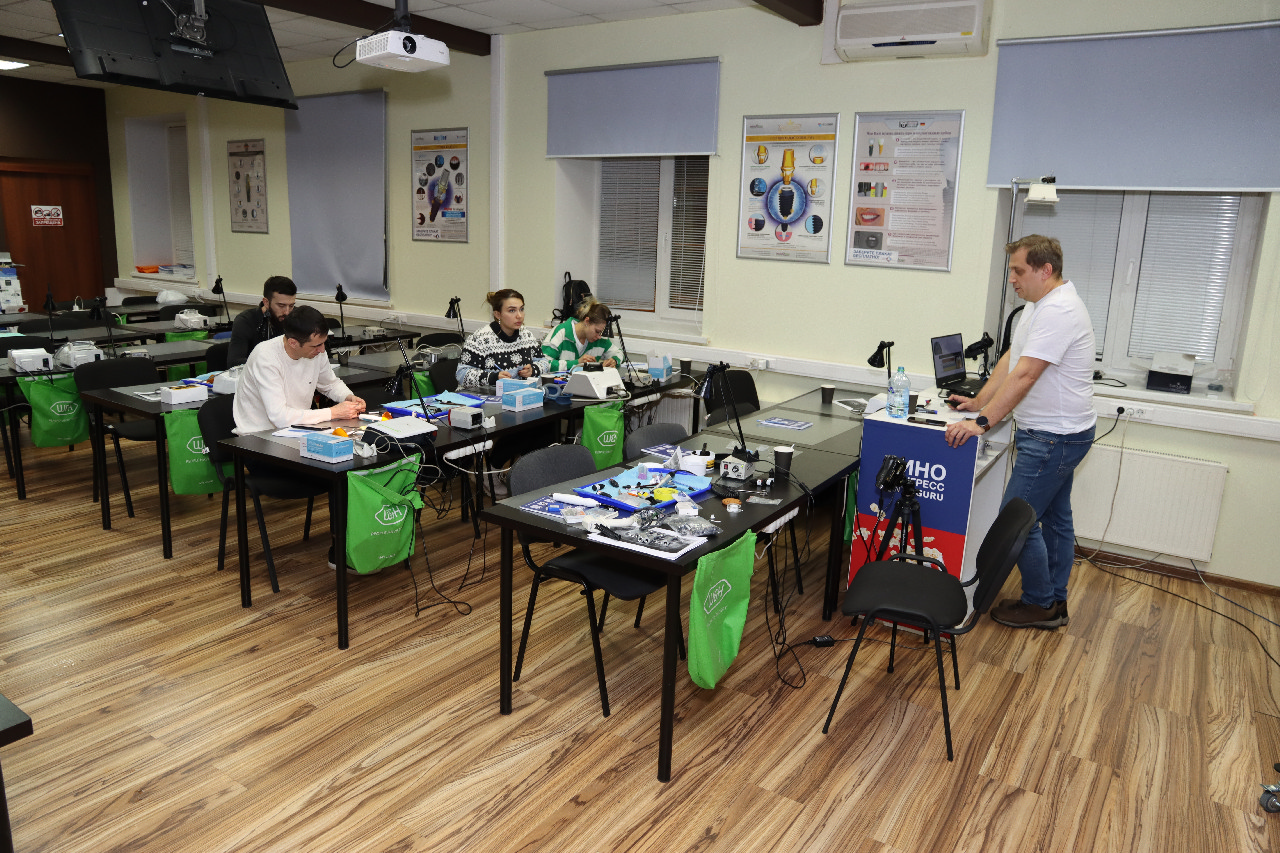 Прямые композитные виниры. Полный алгоритм и немного больше