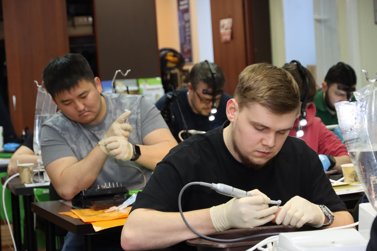 Продвинутый курс по имплантации: костная пластика и синус-лифтинг