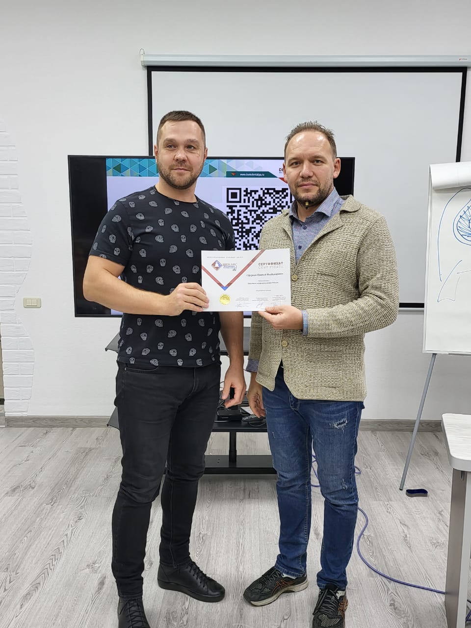 Практический мастер-класс: одномоментная имплантация и немедленная нагрузка