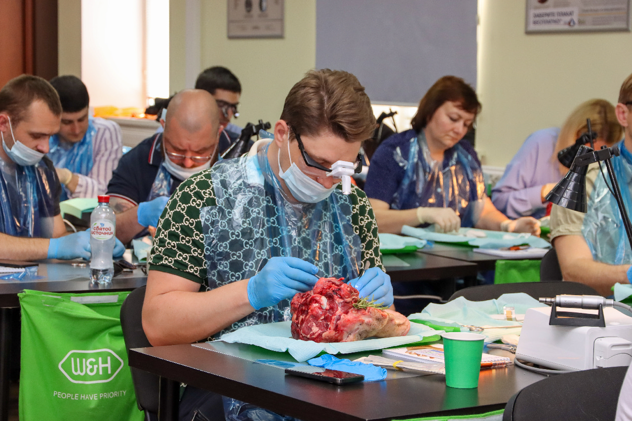 Пластика мягких тканей вокруг имплантатов. Морфологический подход