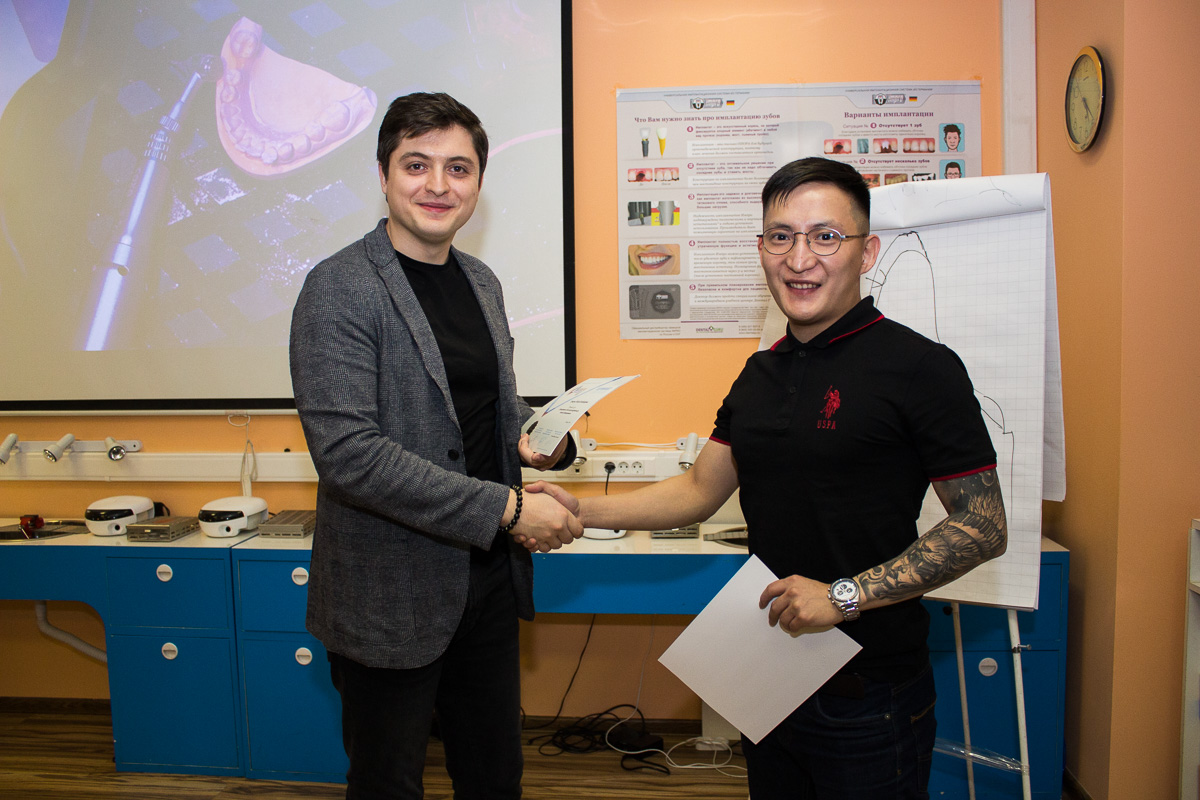 Препарирование зубов под цельнокерамические реставрации во фронтальном отделе. 3 сентября 2019, Султанов К.С.