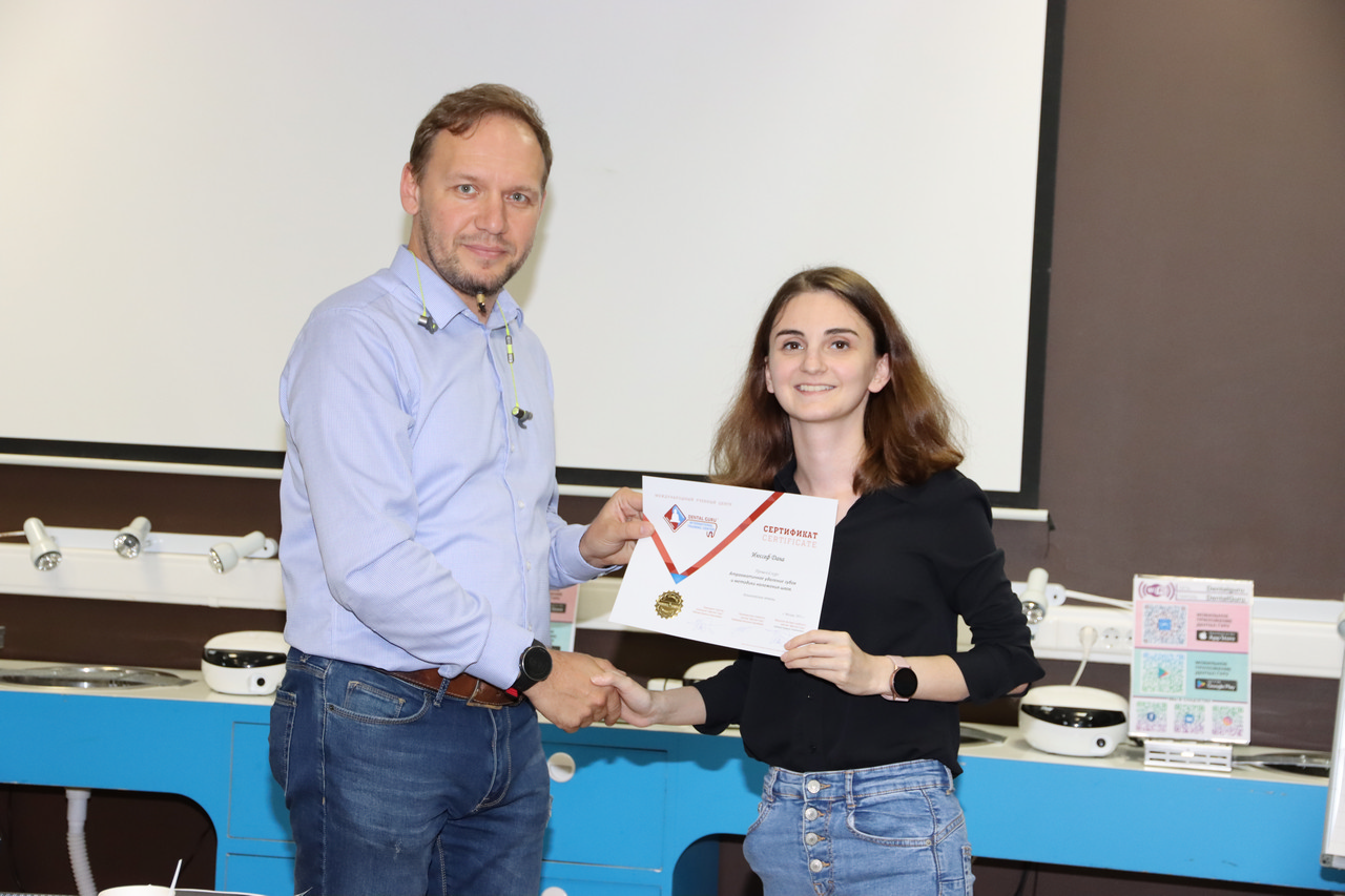 Атравматичное удаление зубов и методики наложения швов