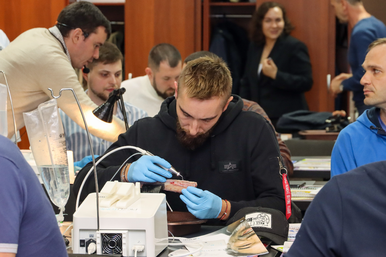 Продвинутый курс по имплантации: костная пластика и синус-лифтинг 13-14 сентября