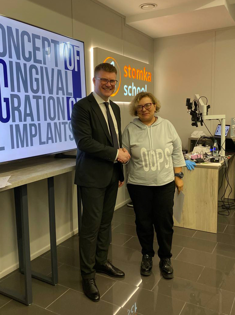 Пластика мягких тканей в периимплантатной области