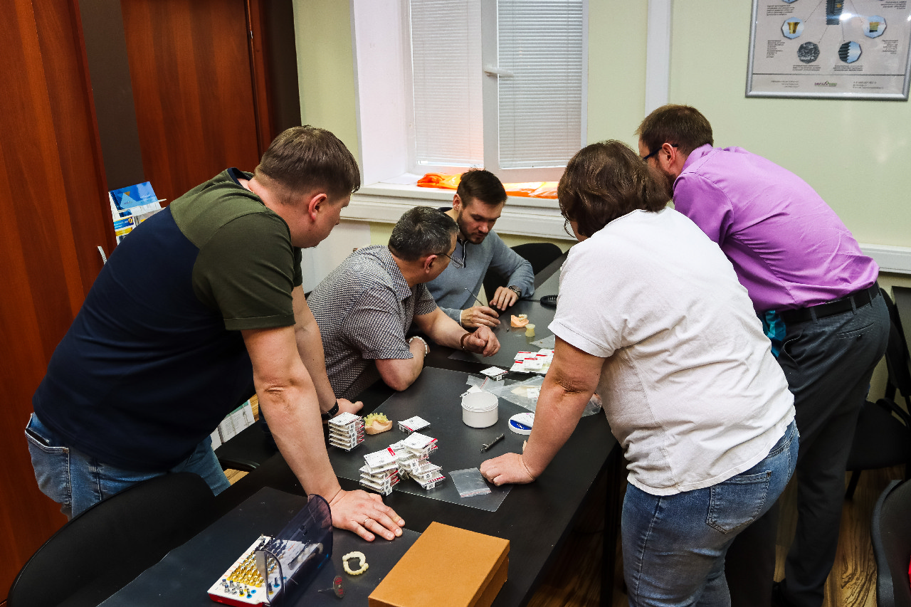 Продвинутый курс R2Gate+ExoCAD. Практика на беззубой челюсти