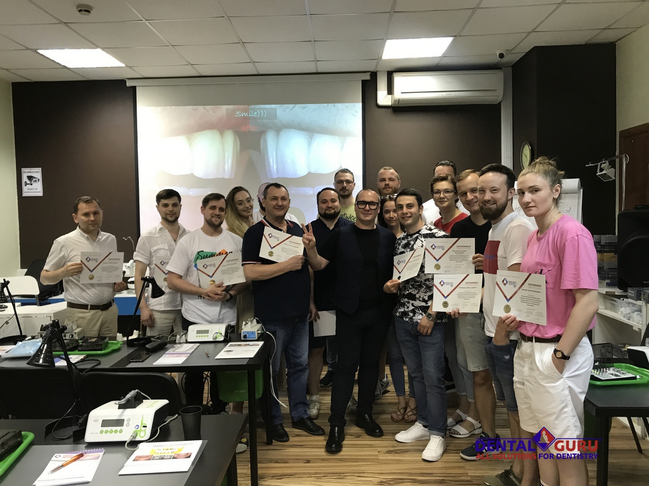 25.06.2021 Стоматологическая реабилитация с помощью ангулированных имплантатов. Имплантация на 4-х имплантатах. Физиологическое и анатомическое обоснование