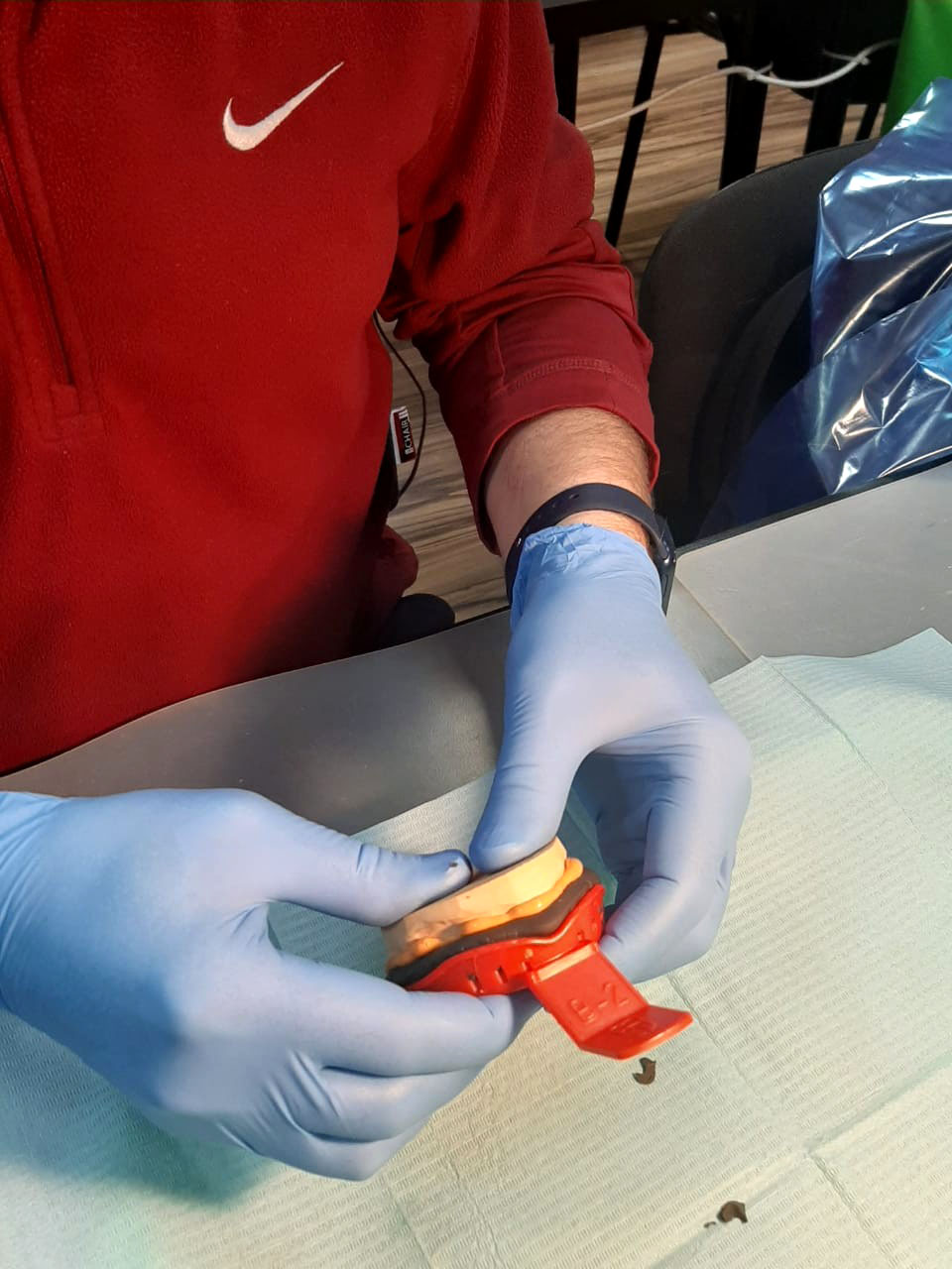 Препарирование зубов под цельнокерамические реставрации во фронтальном отделе. Пост-релиз 22 ноября