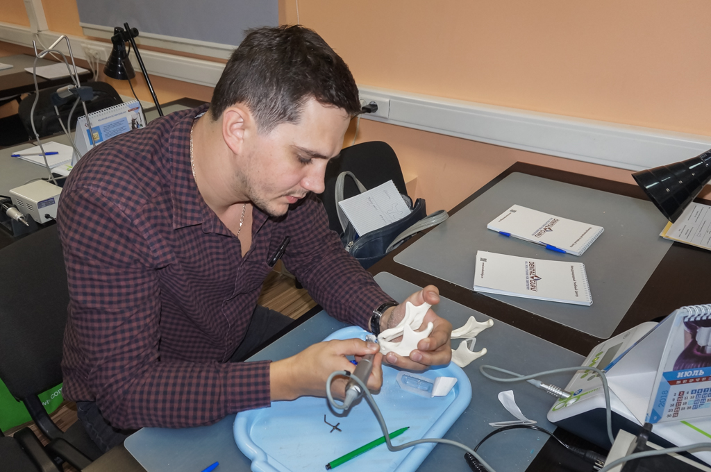 Стоматологическая реабилитация с помощью ангулированных имплантов. Физиологическое и анатомическое обоснование