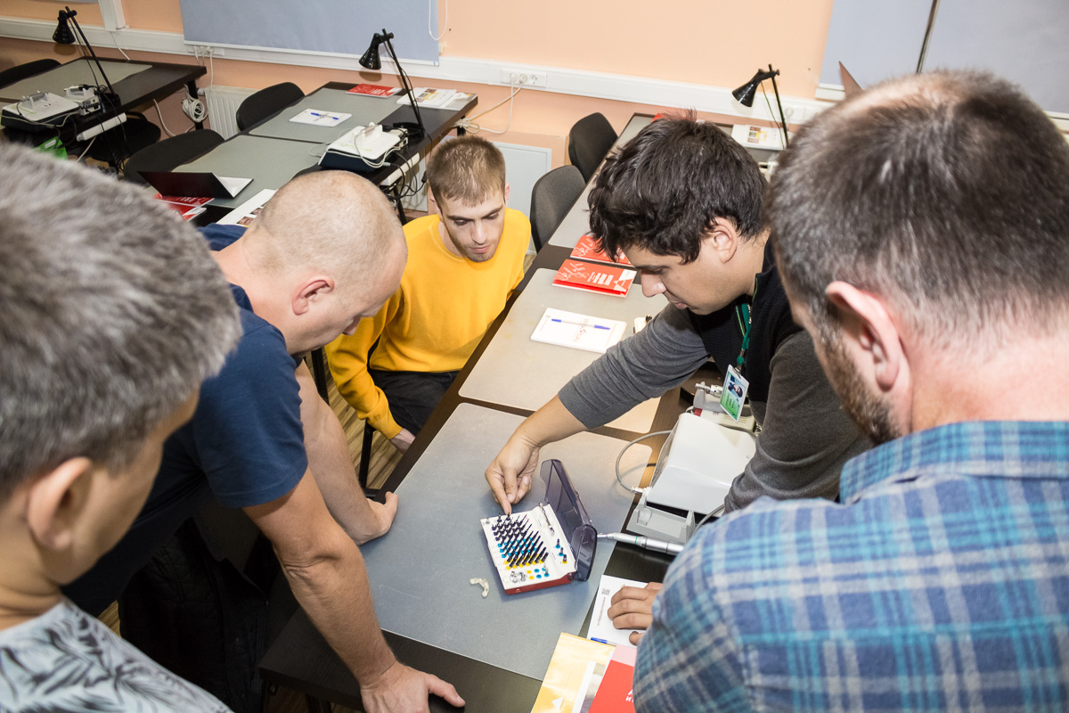 Прогнозируемая имплантация. Технология R2GATE