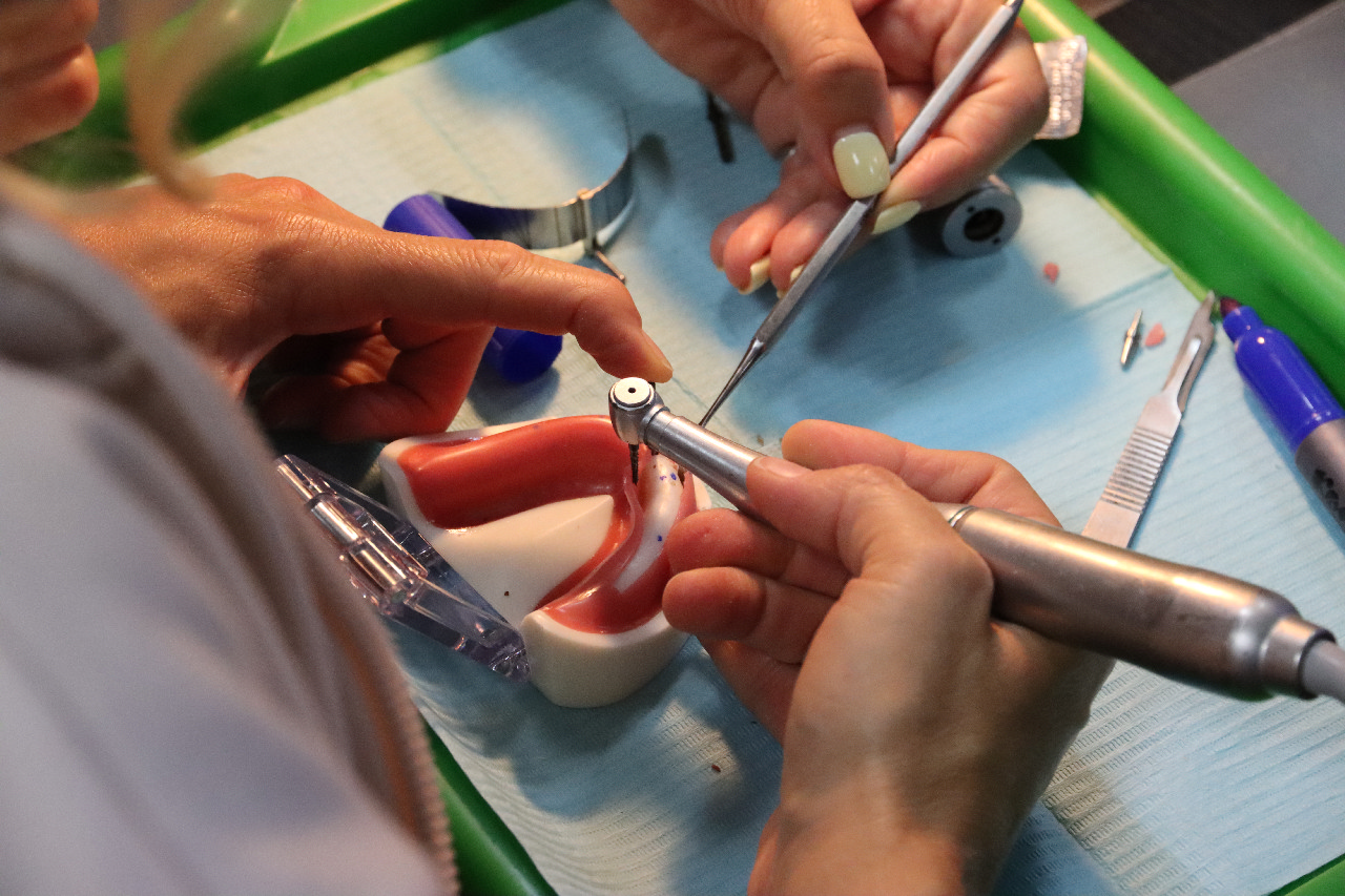 Экспертный курс по тотальной имплантации и протезированию при полном отсутствии зубов