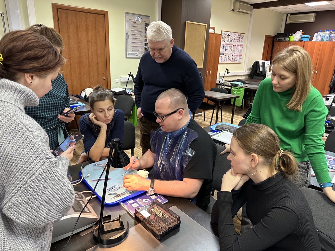 Стоматологическая реабилитация с помощью ангулированных имплантатов