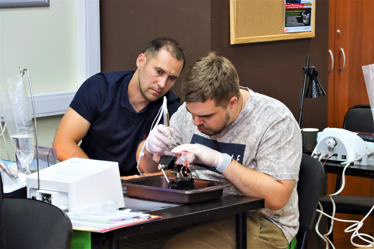 Продвинутый курс по имплантации. Костная пластика и синус-лифтинг