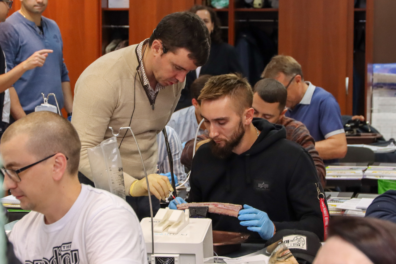 Продвинутый курс по имплантации: костная пластика и синус-лифтинг 13-14 сентября