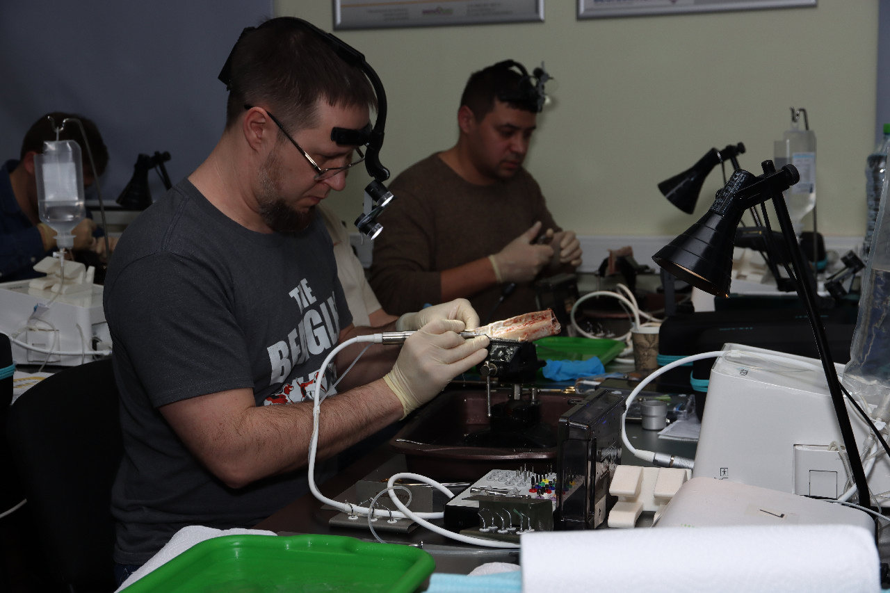 Продвинутый курс по имплантации: костная пластика и синус-лифтинг