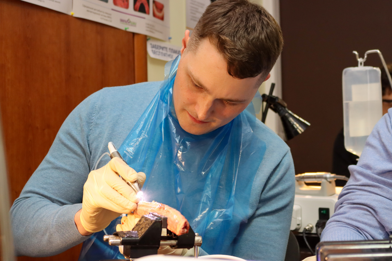 Продвинутый курс по имплантации. Костная пластика и синус-лифтинг