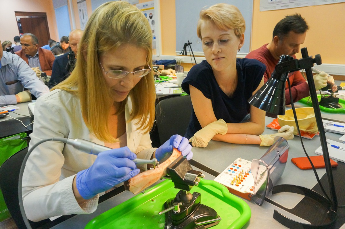 Базовый курс по имплантации, 14-15 сентября 2019г.