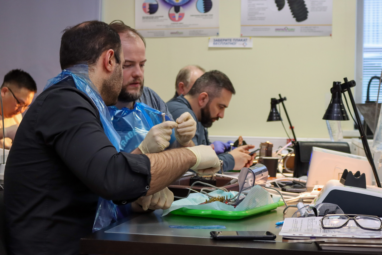 Продвинутый курс по имплантации. Костная пластика и синус-лифтинг