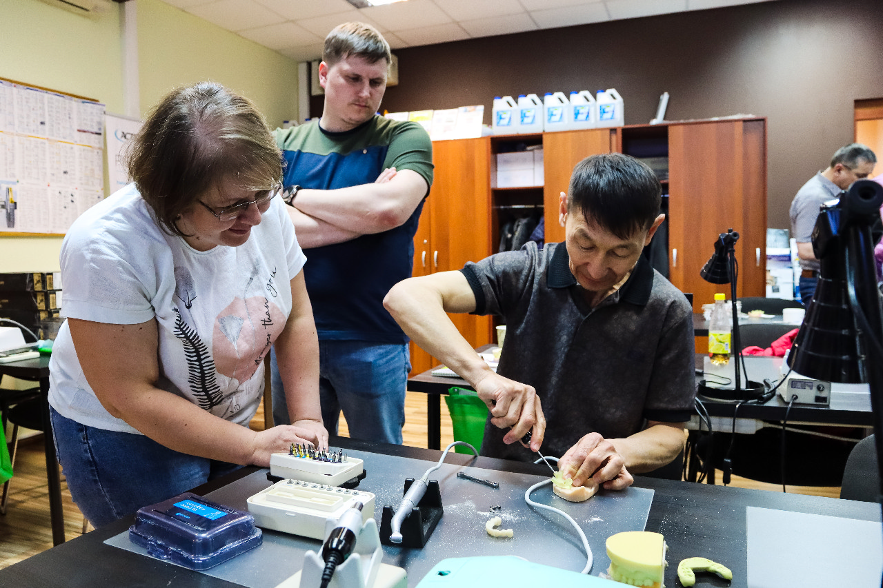 Продвинутый курс R2Gate+ExoCAD. Практика на беззубой челюсти