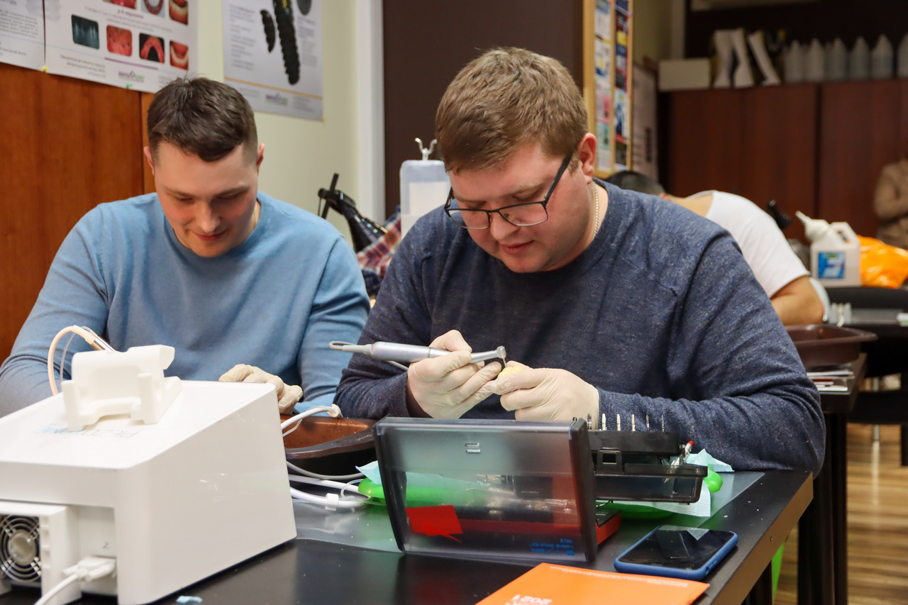 Продвинутый курс по имплантации. Костная пластика и синус-лифтинг