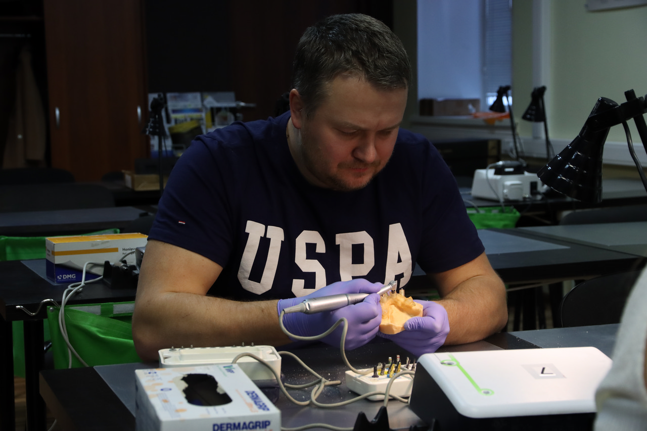 Продвинутый курс R2Gate+ExoCAD. Практика на беззубой челюсти