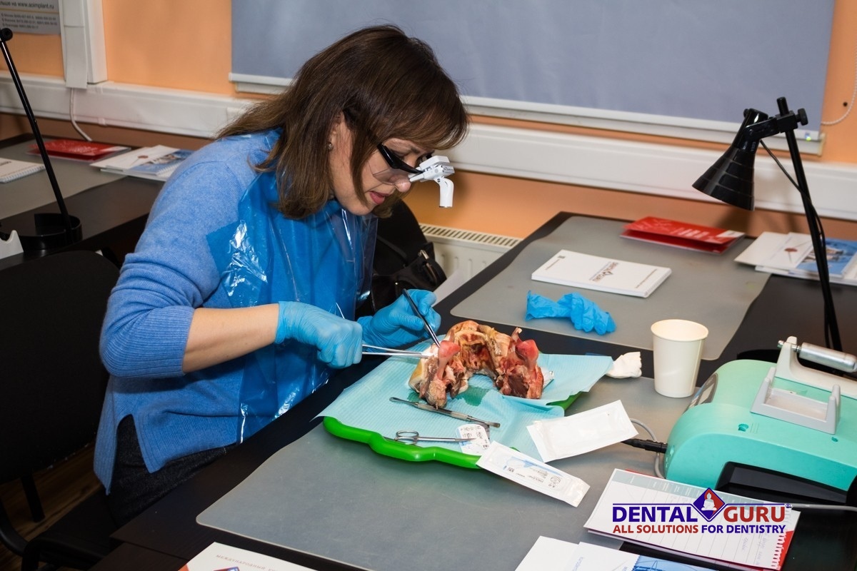 5-6 декабря 2019: уникальный курс Виталия Панцулаи "Пластика мягких тканей вокруг имплантатов. Морфологический подход" в Учебном Центре Дентал Гуру