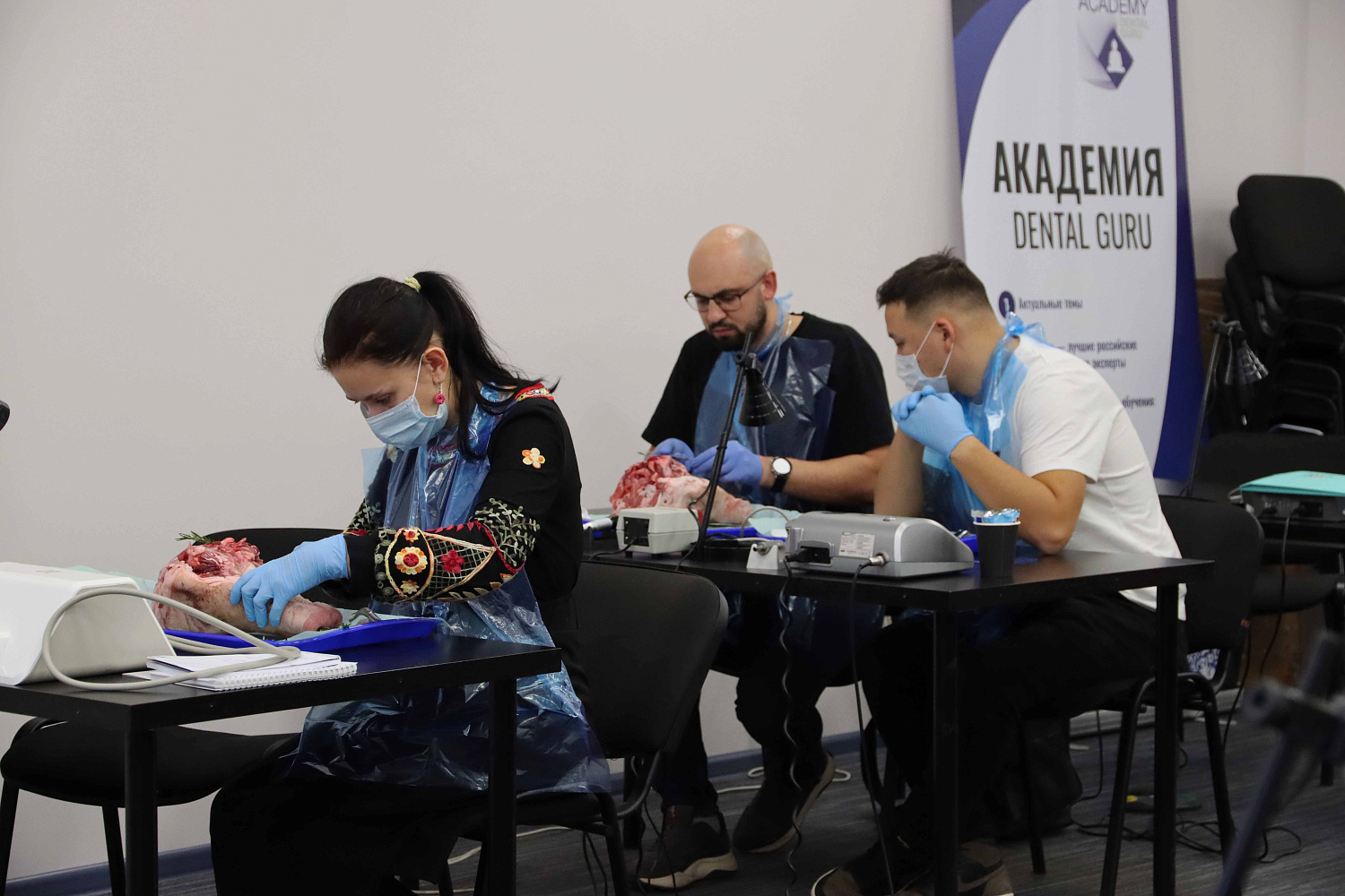 Атравматичное удаление зубов и методики наложения швов