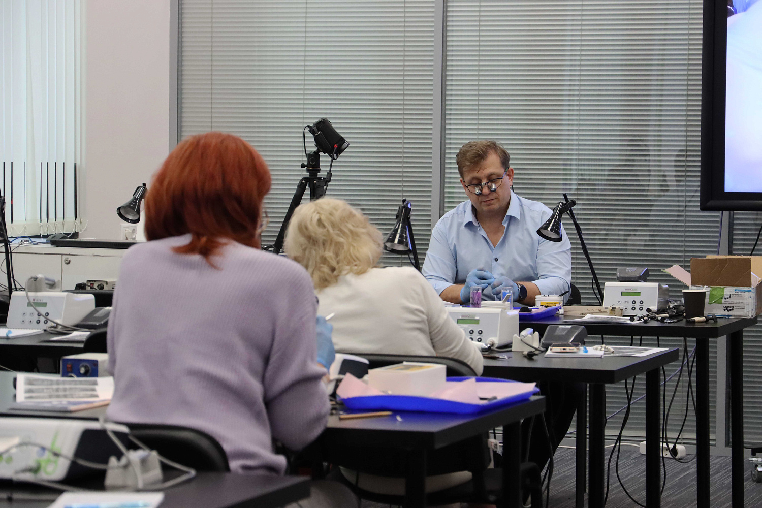 Прямые композитные виниры. Полный алгоритм и немного больше