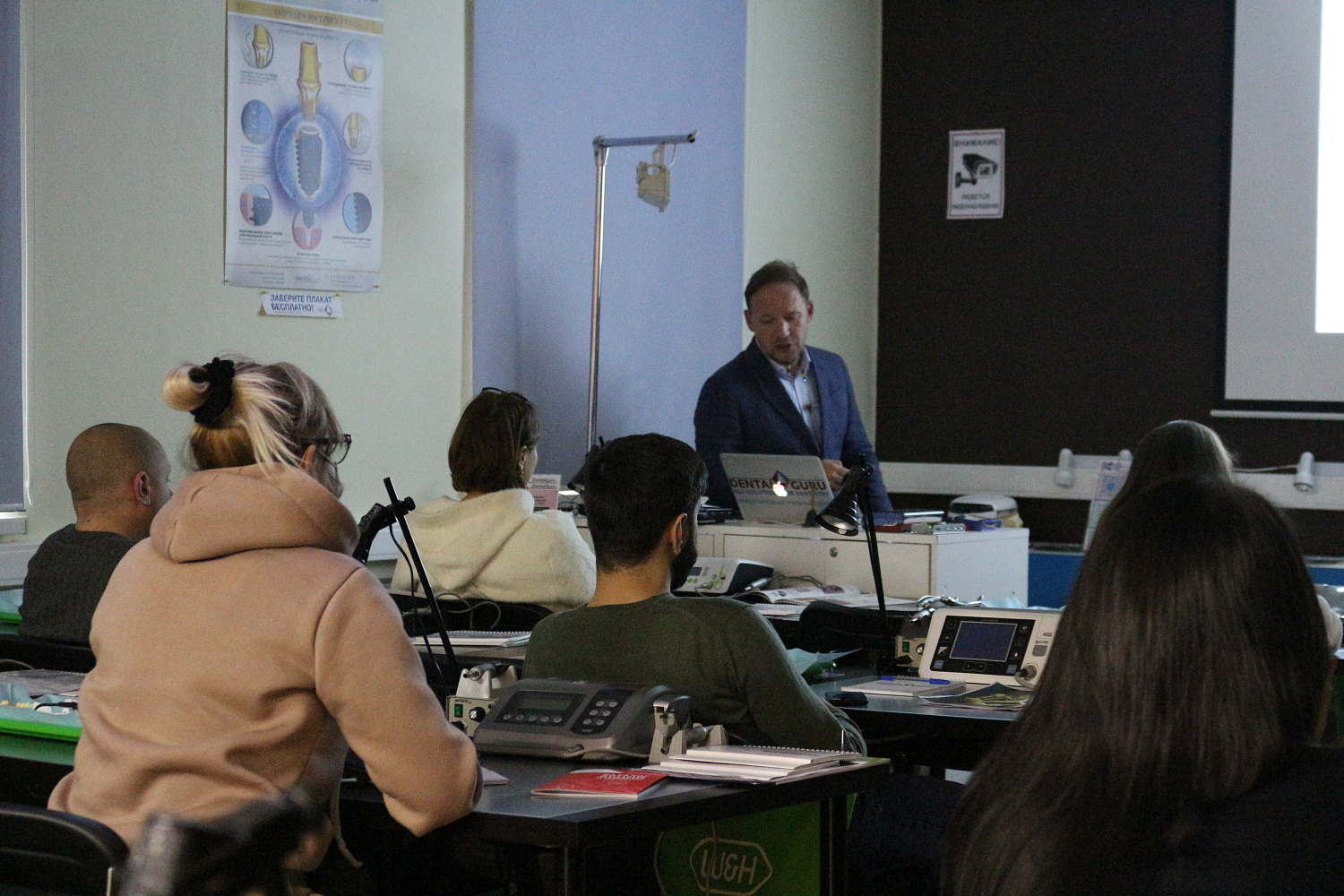 Атравматичное удаление зубов и методики наложения швов. Пост-релиз 22.01.21